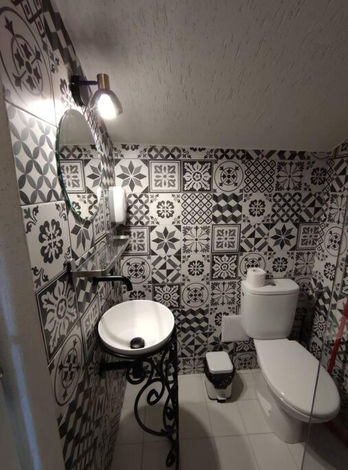 Cozy Attic אזוגה מראה חיצוני תמונה